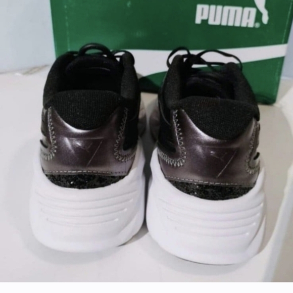 Puma TRC LookWomen's, Size 7.5Color Black. New with box.Style: 38715702 - Picture 12 of 13